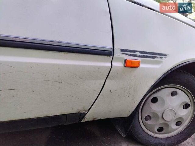 Белый ЗАЗ 1102 Таврия, объемом двигателя 1.09 л и пробегом 333 тыс. км за 400 $, фото 11 на Automoto.ua