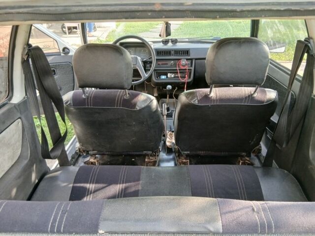 Белый ЗАЗ 1102 Таврия, объемом двигателя 0 л и пробегом 120 тыс. км за 531 $, фото 7 на Automoto.ua