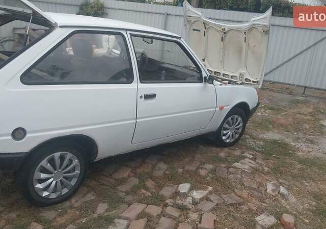 Белый ЗАЗ 1102 Таврия, объемом двигателя 1.2 л и пробегом 136 тыс. км за 530 $, фото 5 на Automoto.ua