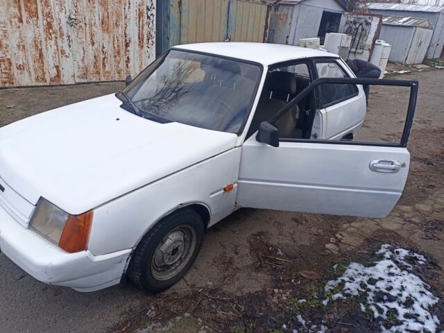 Білий ЗАЗ 1102 Таврія, об'ємом двигуна 1.1 л та пробігом 240 тис. км за 750 $, фото 5 на Automoto.ua