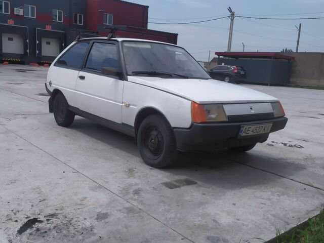 Белый ЗАЗ 1102 Таврия, объемом двигателя 1.1 л и пробегом 120 тыс. км за 600 $, фото 2 на Automoto.ua