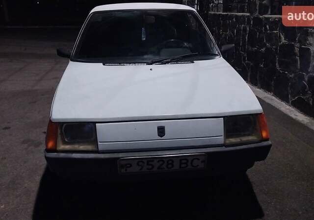 Белый ЗАЗ 1102 Таврия, объемом двигателя 1.2 л и пробегом 136 тыс. км за 530 $, фото 7 на Automoto.ua