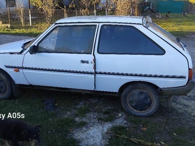 Білий ЗАЗ 1102 Таврія, об'ємом двигуна 1.2 л та пробігом 300 тис. км за 200 $, фото 3 на Automoto.ua