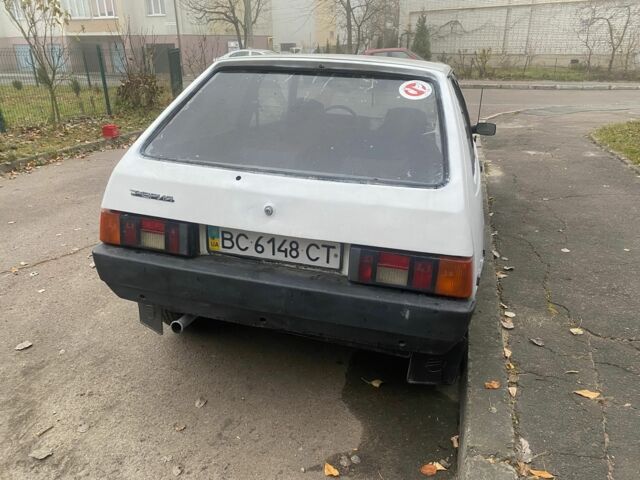Белый ЗАЗ 1102 Таврия, объемом двигателя 1.1 л и пробегом 67 тыс. км за 850 $, фото 3 на Automoto.ua