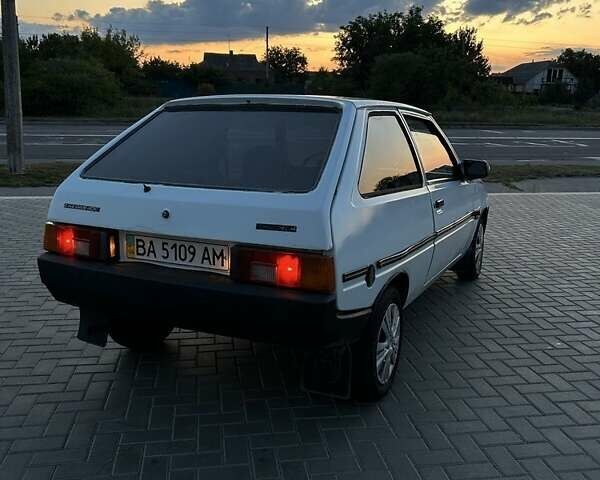Белый ЗАЗ 1102 Таврия, объемом двигателя 1.1 л и пробегом 15 тыс. км за 848 $, фото 1 на Automoto.ua