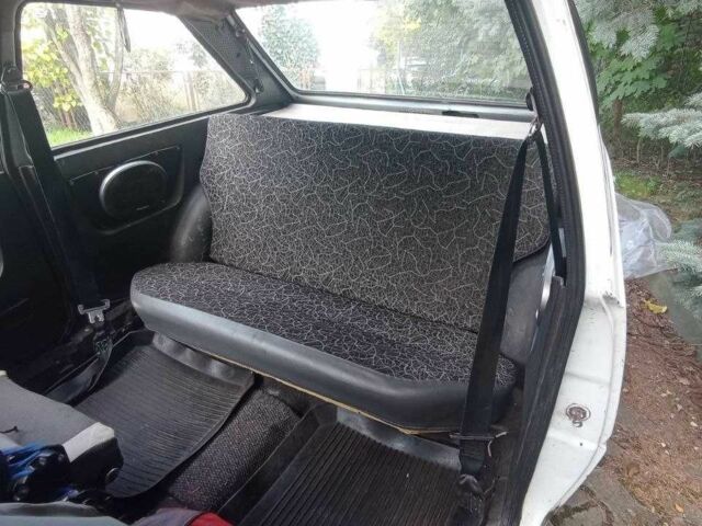 Белый ЗАЗ 1102 Таврия, объемом двигателя 1.1 л и пробегом 100 тыс. км за 243 $, фото 5 на Automoto.ua