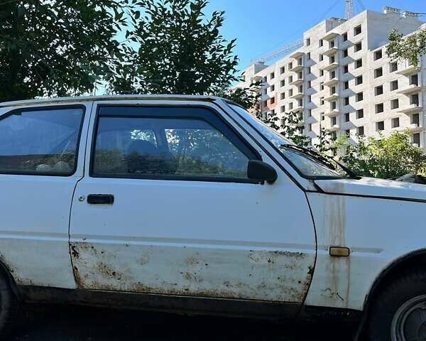 Белый ЗАЗ 1102 Таврия, объемом двигателя 1.1 л и пробегом 200 тыс. км за 350 $, фото 14 на Automoto.ua
