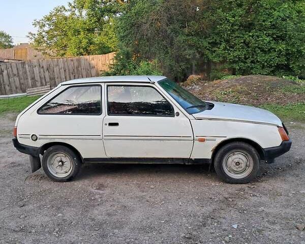 Белый ЗАЗ 1102 Таврия, объемом двигателя 1.1 л и пробегом 177 тыс. км за 250 $, фото 1 на Automoto.ua