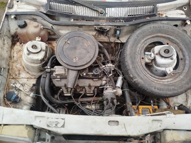 Белый ЗАЗ 1102 Таврия, объемом двигателя 1.1 л и пробегом 200 тыс. км за 832 $, фото 4 на Automoto.ua