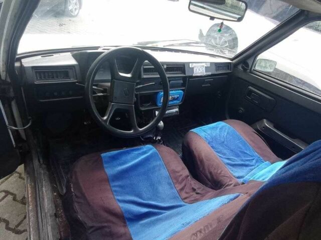Белый ЗАЗ 1102 Таврия, объемом двигателя 1.1 л и пробегом 100 тыс. км за 243 $, фото 4 на Automoto.ua