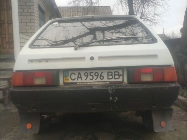 Белый ЗАЗ 1102 Таврия, объемом двигателя 1.1 л и пробегом 100 тыс. км за 475 $, фото 9 на Automoto.ua