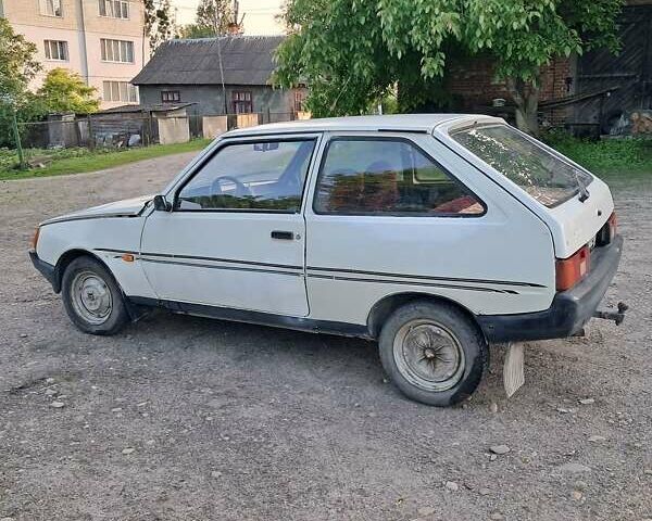 Белый ЗАЗ 1102 Таврия, объемом двигателя 1.1 л и пробегом 177 тыс. км за 250 $, фото 6 на Automoto.ua