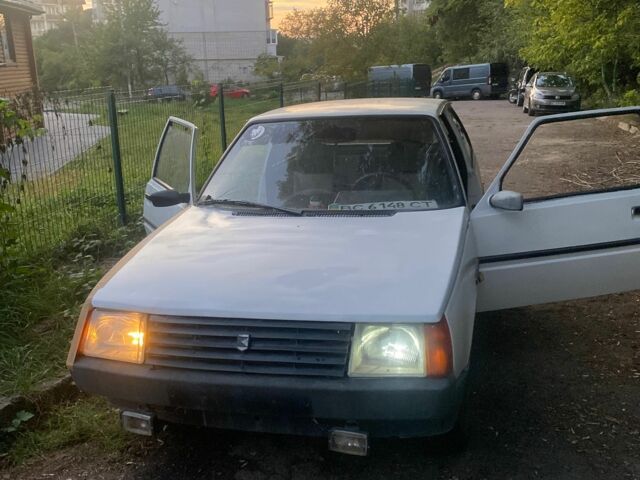 Белый ЗАЗ 1102 Таврия, объемом двигателя 1.1 л и пробегом 66 тыс. км за 800 $, фото 2 на Automoto.ua