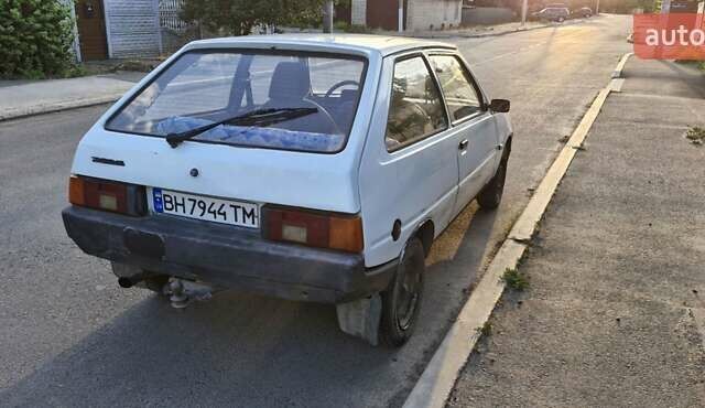 Белый ЗАЗ 1102 Таврия, объемом двигателя 1.1 л и пробегом 65 тыс. км за 730 $, фото 5 на Automoto.ua