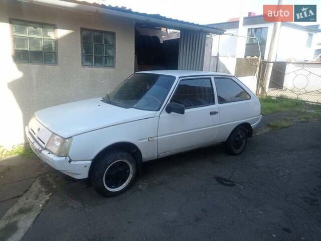 Белый ЗАЗ 1102 Таврия, объемом двигателя 1.1 л и пробегом 400 тыс. км за 550 $, фото 1 на Automoto.ua