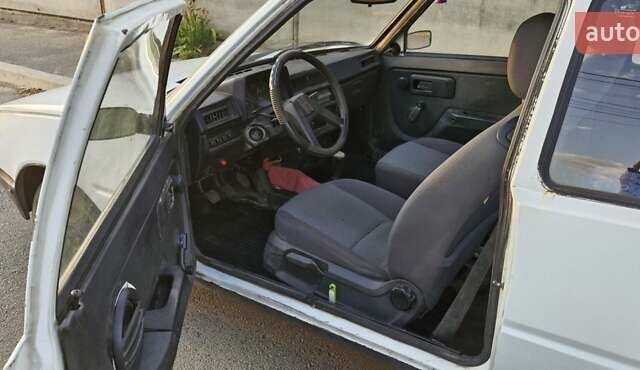 Белый ЗАЗ 1102 Таврия, объемом двигателя 1.1 л и пробегом 65 тыс. км за 730 $, фото 8 на Automoto.ua