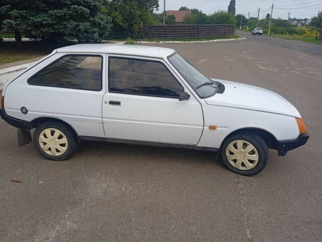Білий ЗАЗ 1102 Таврія, об'ємом двигуна 1.1 л та пробігом 3 тис. км за 581 $, фото 2 на Automoto.ua