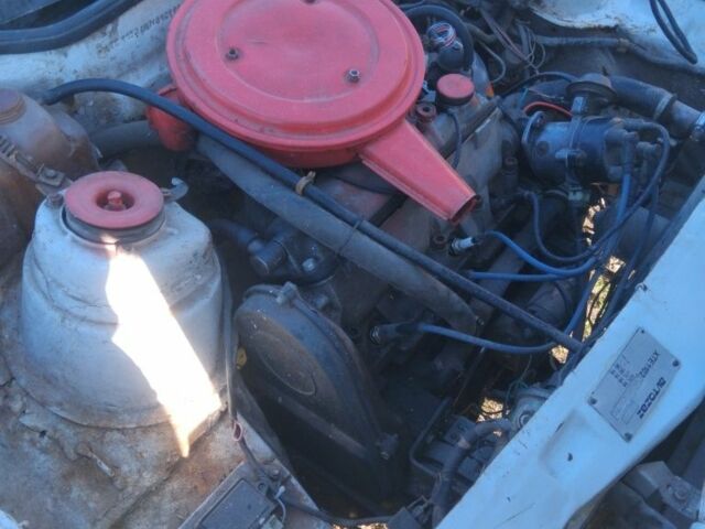 Белый ЗАЗ 1102 Таврия, объемом двигателя 1 л и пробегом 1 тыс. км за 297 $, фото 4 на Automoto.ua