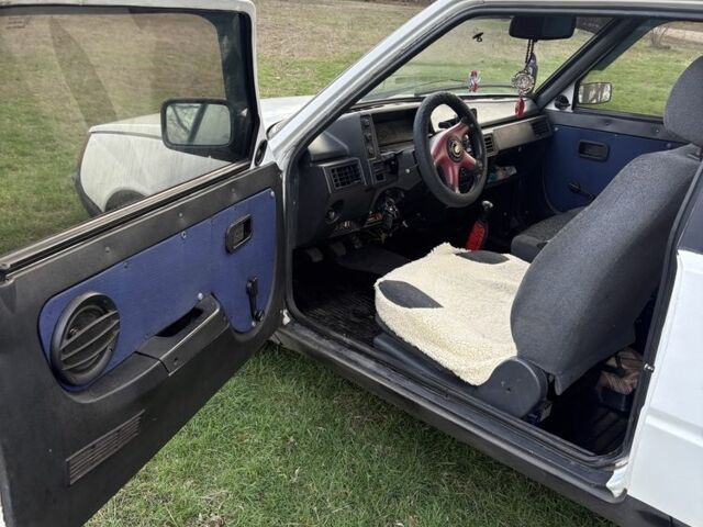 Білий ЗАЗ 1102 Таврія, об'ємом двигуна 1.2 л та пробігом 120 тис. км за 677 $, фото 2 на Automoto.ua