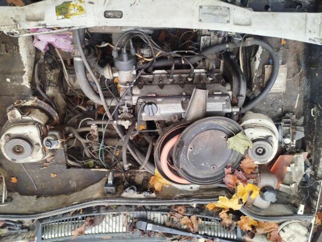 Белый ЗАЗ 1102 Таврия, объемом двигателя 1.1 л и пробегом 200 тыс. км за 832 $, фото 3 на Automoto.ua