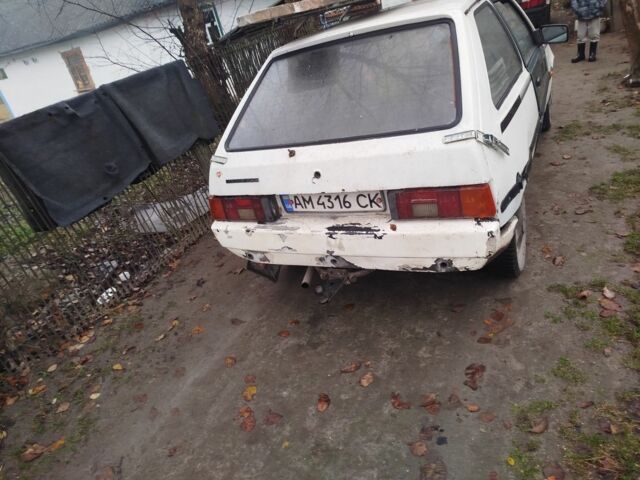 Белый ЗАЗ 1102 Таврия, объемом двигателя 1.1 л и пробегом 200 тыс. км за 832 $, фото 7 на Automoto.ua