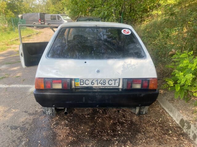 Белый ЗАЗ 1102 Таврия, объемом двигателя 1.1 л и пробегом 66 тыс. км за 800 $, фото 4 на Automoto.ua