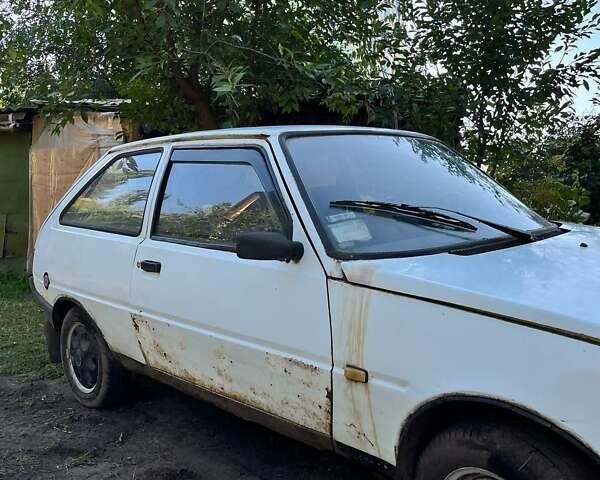 Белый ЗАЗ 1102 Таврия, объемом двигателя 1.1 л и пробегом 200 тыс. км за 350 $, фото 10 на Automoto.ua