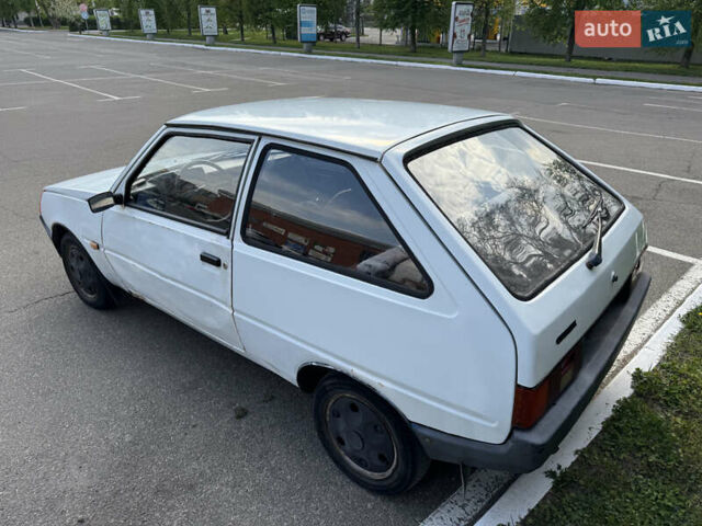 Белый ЗАЗ 1102 Таврия, объемом двигателя 1.1 л и пробегом 216 тыс. км за 750 $, фото 1 на Automoto.ua