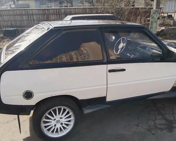Білий ЗАЗ 1102 Таврія, об'ємом двигуна 1.09 л та пробігом 600 тис. км за 1100 $, фото 10 на Automoto.ua
