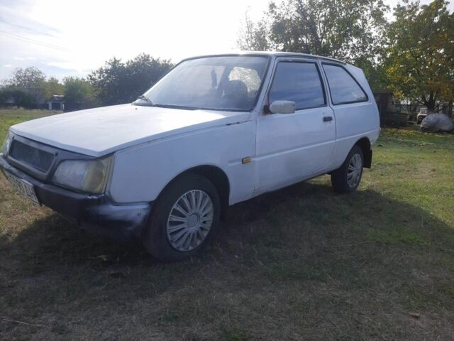 Белый ЗАЗ 1102 Таврия, объемом двигателя 1.2 л и пробегом 234 тыс. км за 350 $, фото 2 на Automoto.ua