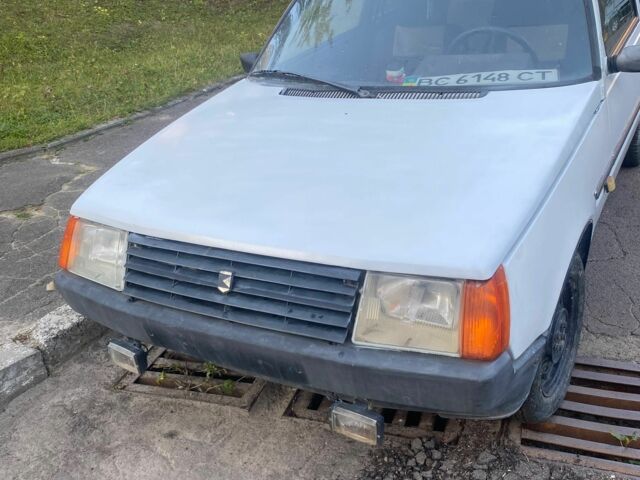 Белый ЗАЗ 1102 Таврия, объемом двигателя 1.1 л и пробегом 66 тыс. км за 800 $, фото 3 на Automoto.ua