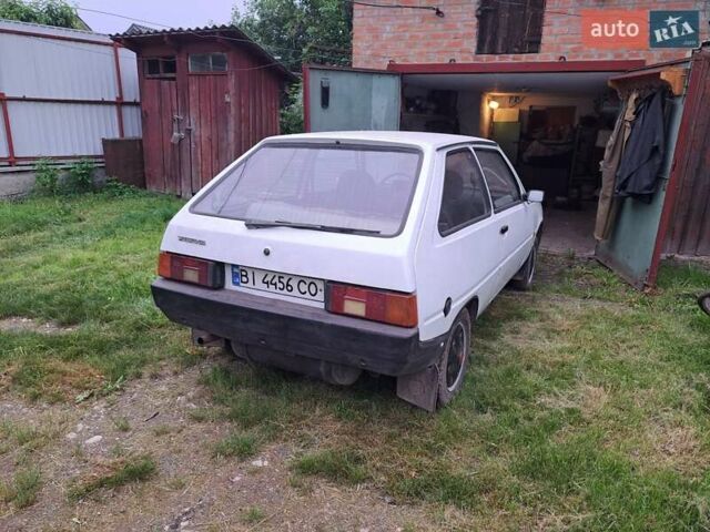 Белый ЗАЗ 1102 Таврия, объемом двигателя 1.1 л и пробегом 67 тыс. км за 350 $, фото 2 на Automoto.ua