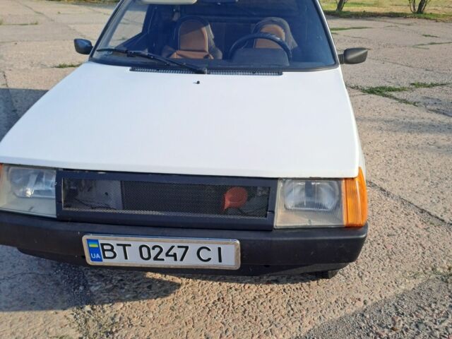 Білий ЗАЗ 1102 Таврія, об'ємом двигуна 1.1 л та пробігом 76 тис. км за 700 $, фото 5 на Automoto.ua