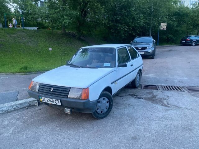 Белый ЗАЗ 1102 Таврия, объемом двигателя 1.1 л и пробегом 67 тыс. км за 850 $, фото 1 на Automoto.ua