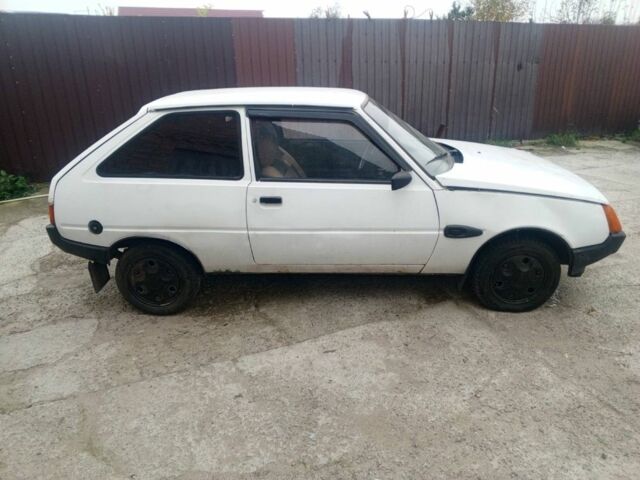 Білий ЗАЗ 1102 Таврія, об'ємом двигуна 0 л та пробігом 100 тис. км за 309 $, фото 1 на Automoto.ua