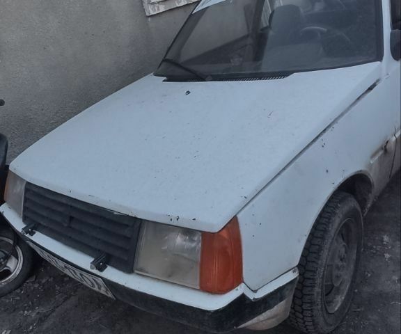 Белый ЗАЗ 1102 Таврия, объемом двигателя 1.1 л и пробегом 50 тыс. км за 504 $, фото 1 на Automoto.ua