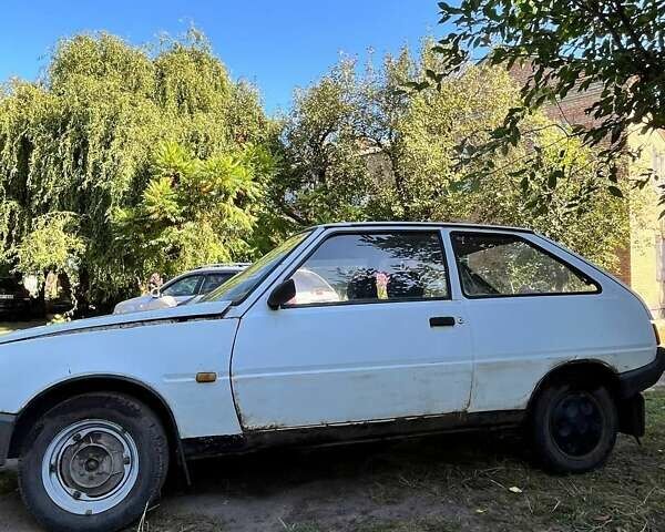 Белый ЗАЗ 1102 Таврия, объемом двигателя 1.1 л и пробегом 200 тыс. км за 350 $, фото 8 на Automoto.ua