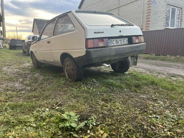 Белый ЗАЗ 1102 Таврия, объемом двигателя 1.1 л и пробегом 333 тыс. км за 355 $, фото 3 на Automoto.ua