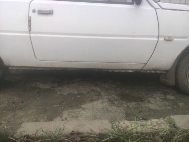 Белый ЗАЗ 1102 Таврия, объемом двигателя 1.1 л и пробегом 100 тыс. км за 475 $, фото 4 на Automoto.ua