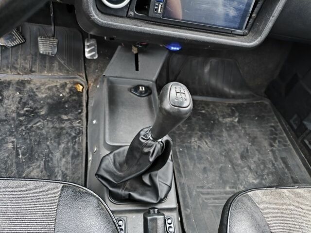 Белый ЗАЗ 1102 Таврия, объемом двигателя 0 л и пробегом 86 тыс. км за 215 $, фото 5 на Automoto.ua