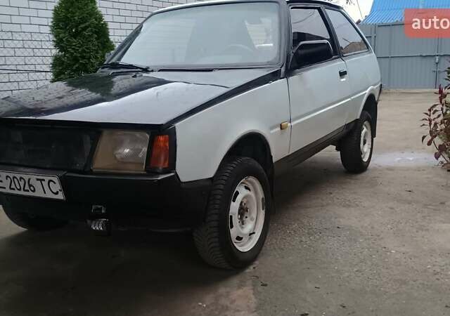 Белый ЗАЗ 1102 Таврия, объемом двигателя 1.09 л и пробегом 200 тыс. км за 1186 $, фото 7 на Automoto.ua
