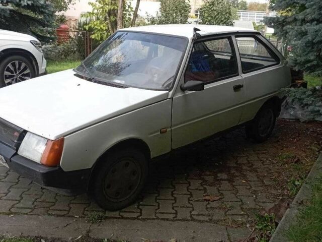 Белый ЗАЗ 1102 Таврия, объемом двигателя 1.1 л и пробегом 100 тыс. км за 243 $, фото 2 на Automoto.ua