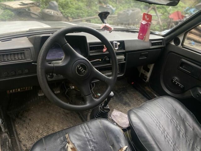 Белый ЗАЗ 1102 Таврия, объемом двигателя 1.2 л и пробегом 600 тыс. км за 680 $, фото 5 на Automoto.ua