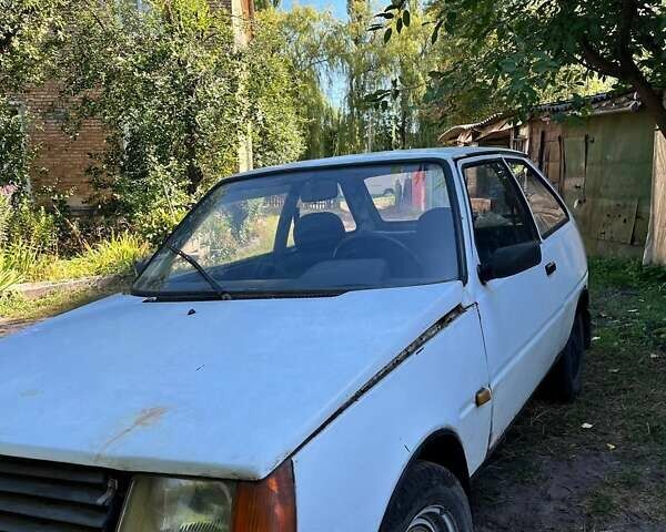 Белый ЗАЗ 1102 Таврия, объемом двигателя 1.1 л и пробегом 200 тыс. км за 350 $, фото 7 на Automoto.ua