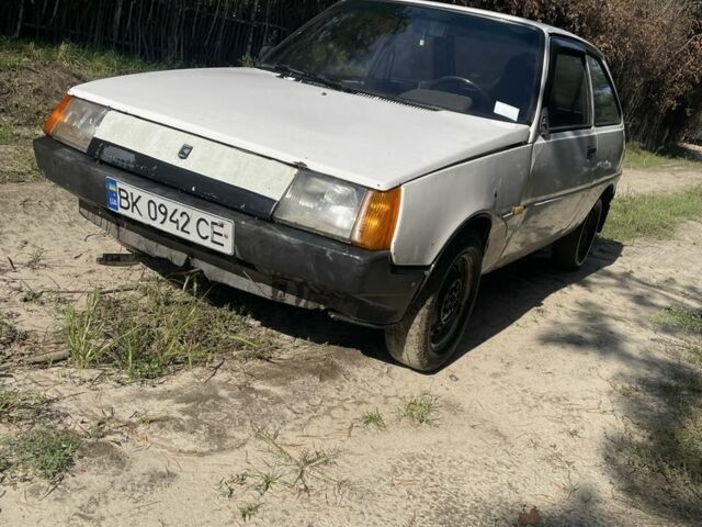 Белый ЗАЗ 1102 Таврия, объемом двигателя 1.1 л и пробегом 80 тыс. км за 450 $, фото 1 на Automoto.ua