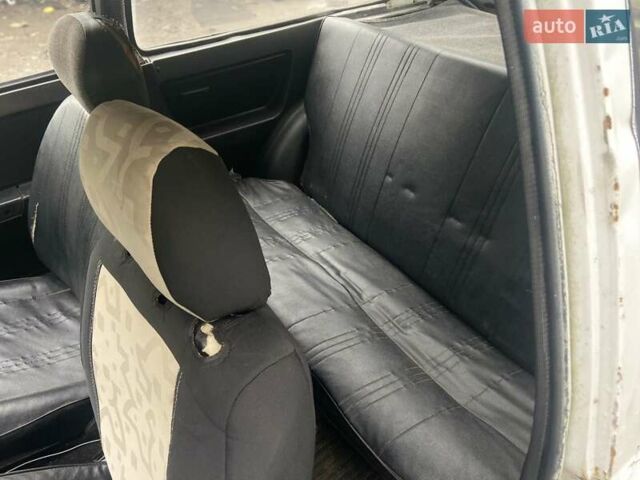 Белый ЗАЗ 1102 Таврия, объемом двигателя 1.2 л и пробегом 600 тыс. км за 672 $, фото 7 на Automoto.ua