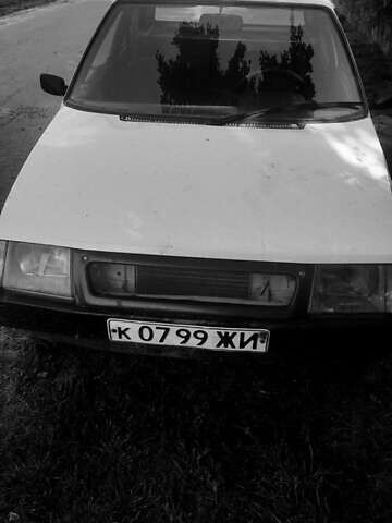 Білий ЗАЗ 1102 Таврія, об'ємом двигуна 0 л та пробігом 250 тис. км за 591 $, фото 4 на Automoto.ua