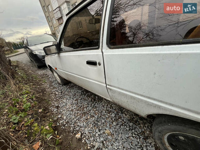 Білий ЗАЗ 1102 Таврія, об'ємом двигуна 1.1 л та пробігом 111 тис. км за 311 $, фото 6 на Automoto.ua