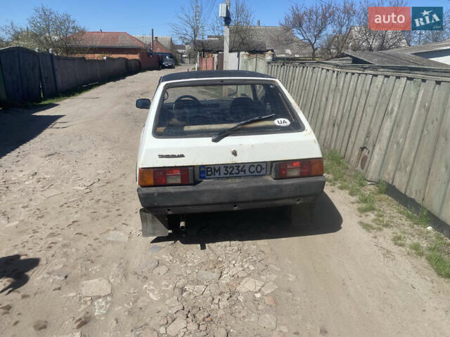 Белый ЗАЗ 1102 Таврия, объемом двигателя 1.1 л и пробегом 200 тыс. км за 479 $, фото 2 на Automoto.ua
