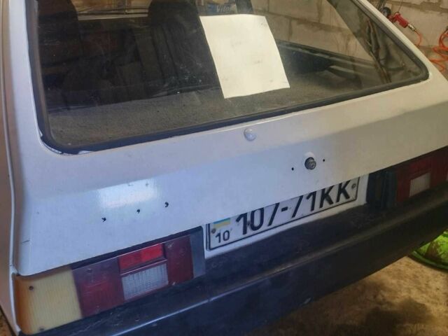 Белый ЗАЗ 1102 Таврия, объемом двигателя 1.1 л и пробегом 100 тыс. км за 337 $, фото 8 на Automoto.ua
